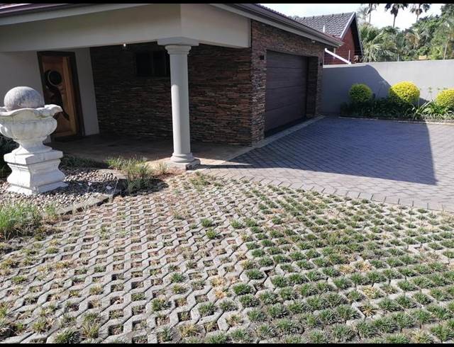 3 BEDROOM HOUSE FOR SALE IN ARBORETUM